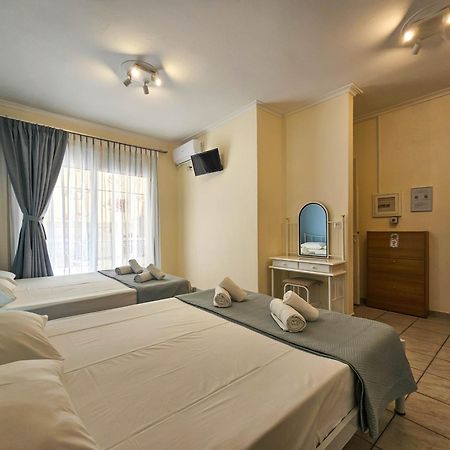 Chariclia Hotel Paralía Buitenkant foto