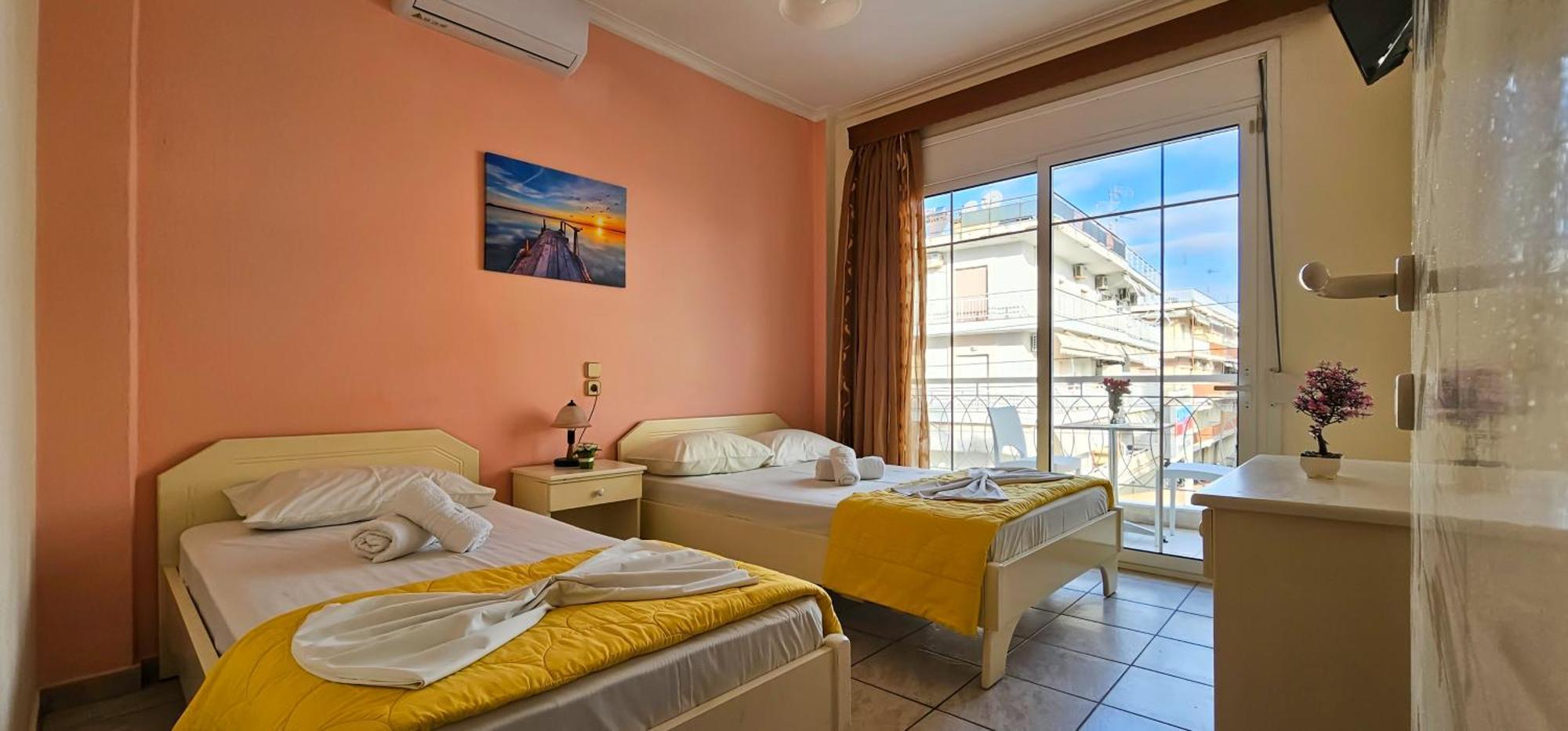 Chariclia Hotel Paralía Buitenkant foto