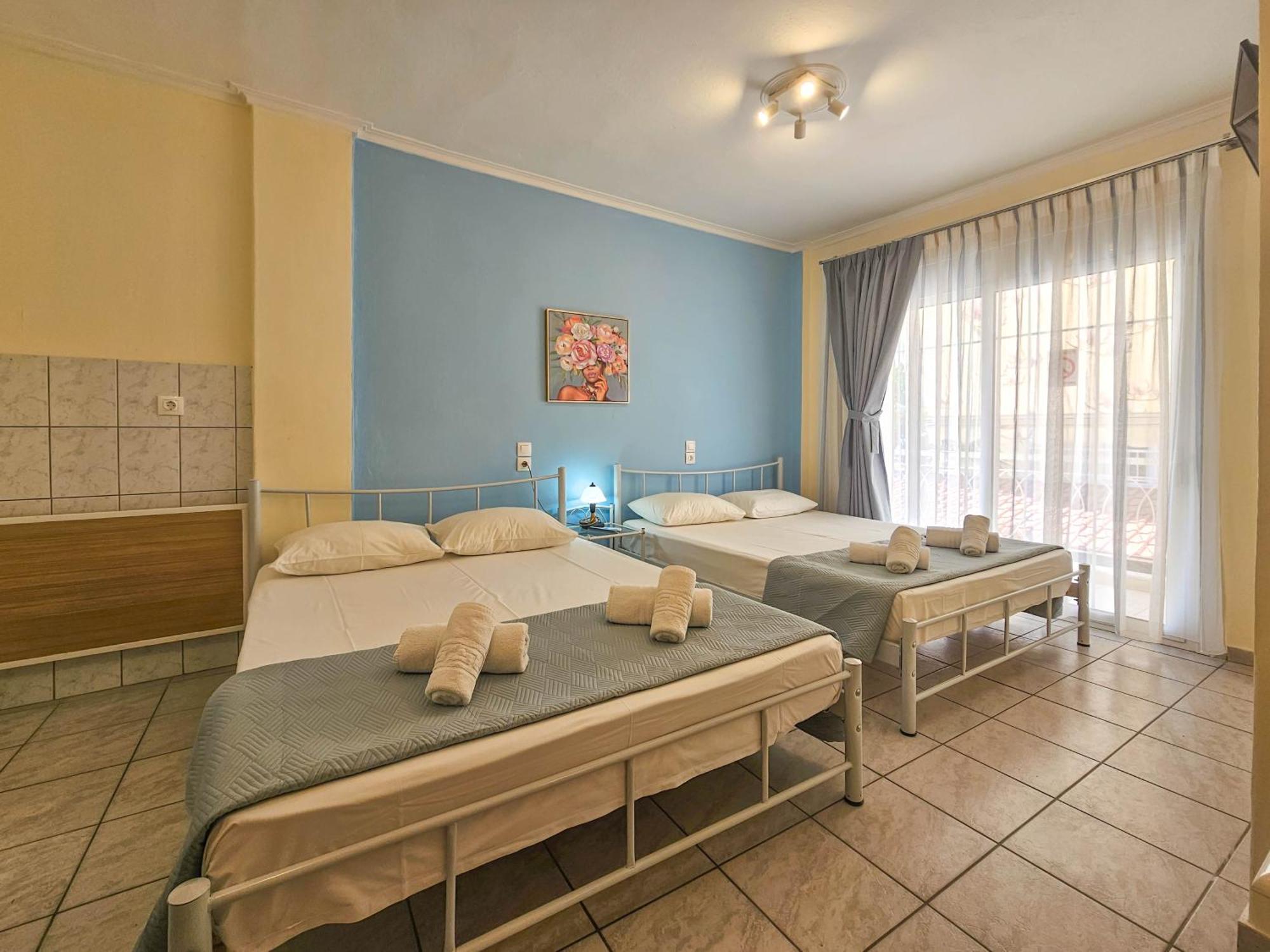 Chariclia Hotel Paralía Buitenkant foto